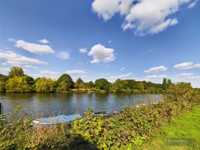 Ditton Reach, Thames Ditton, Surrey, KT7